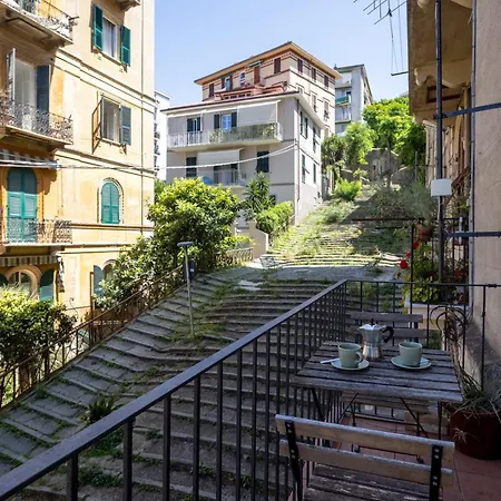 C_44 - Be On The Old Steps Between Station And Centre / Scalinata Cernaia * La Spezia